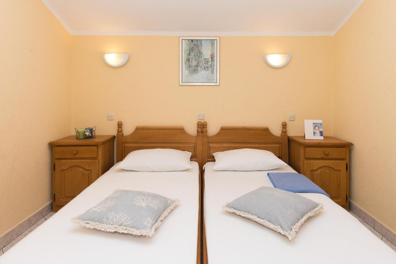 Topic Apartments Vodice Kültér fotó