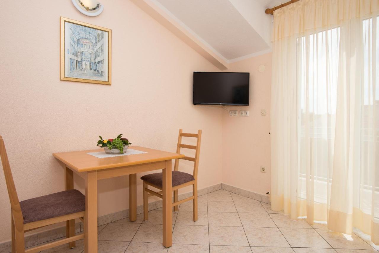 Topic Apartments Vodice Kültér fotó