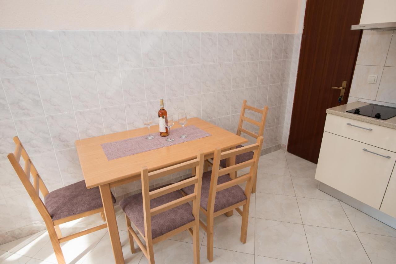 Topic Apartments Vodice Kültér fotó