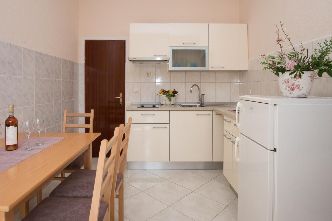 Topic Apartments Vodice Kültér fotó