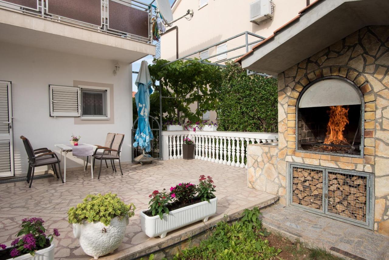 Topic Apartments Vodice Kültér fotó