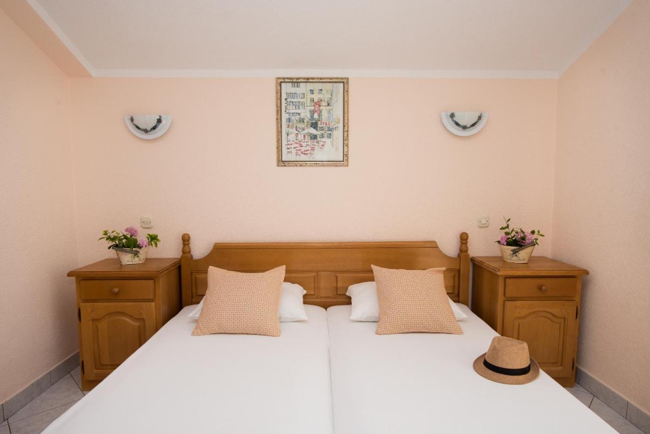 Topic Apartments Vodice Kültér fotó