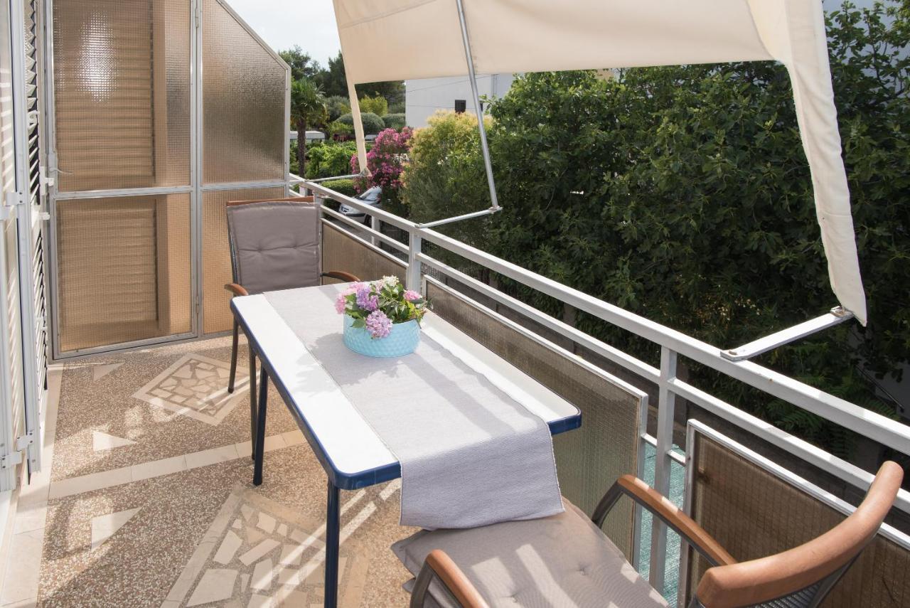 Topic Apartments Vodice Kültér fotó