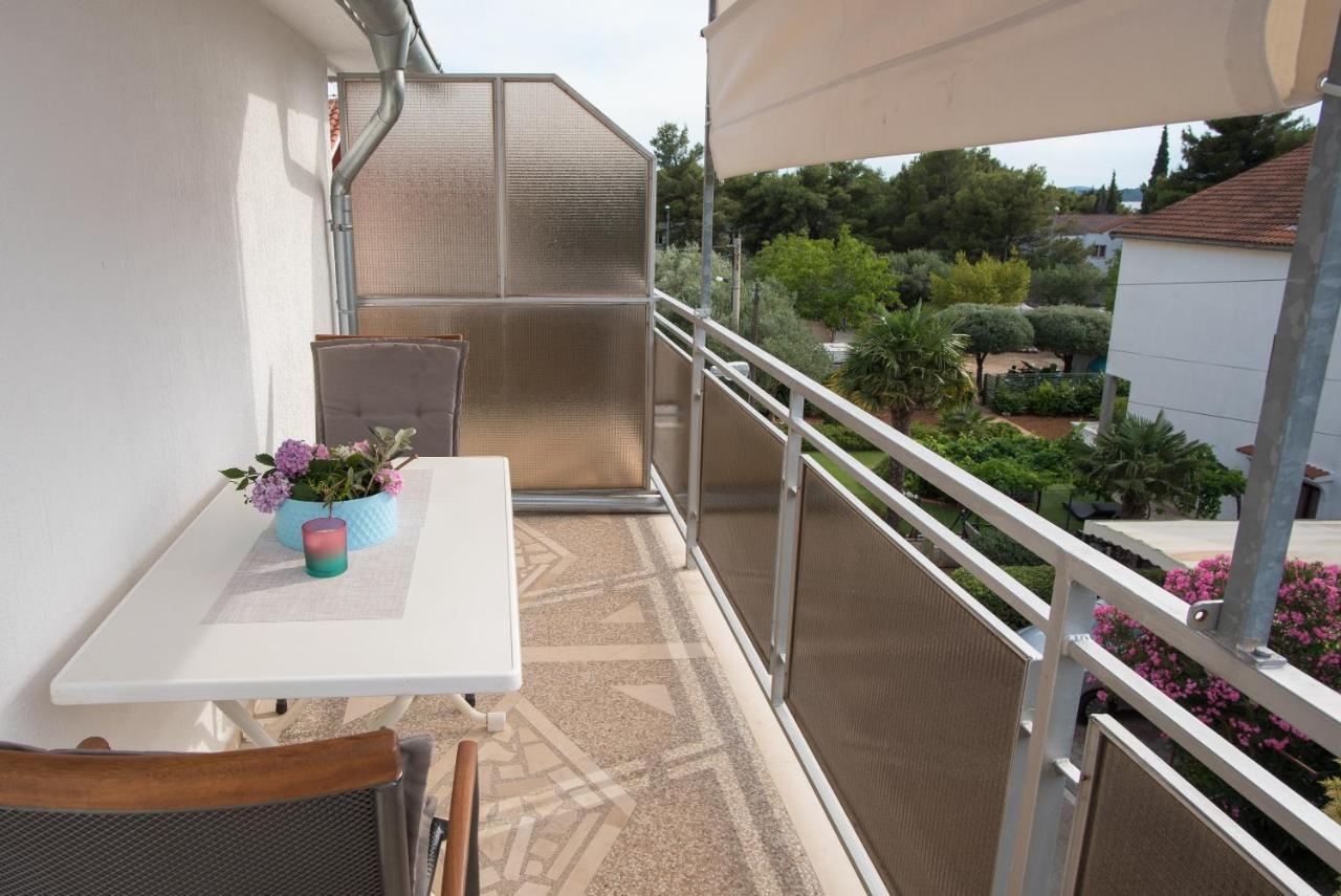 Topic Apartments Vodice Kültér fotó