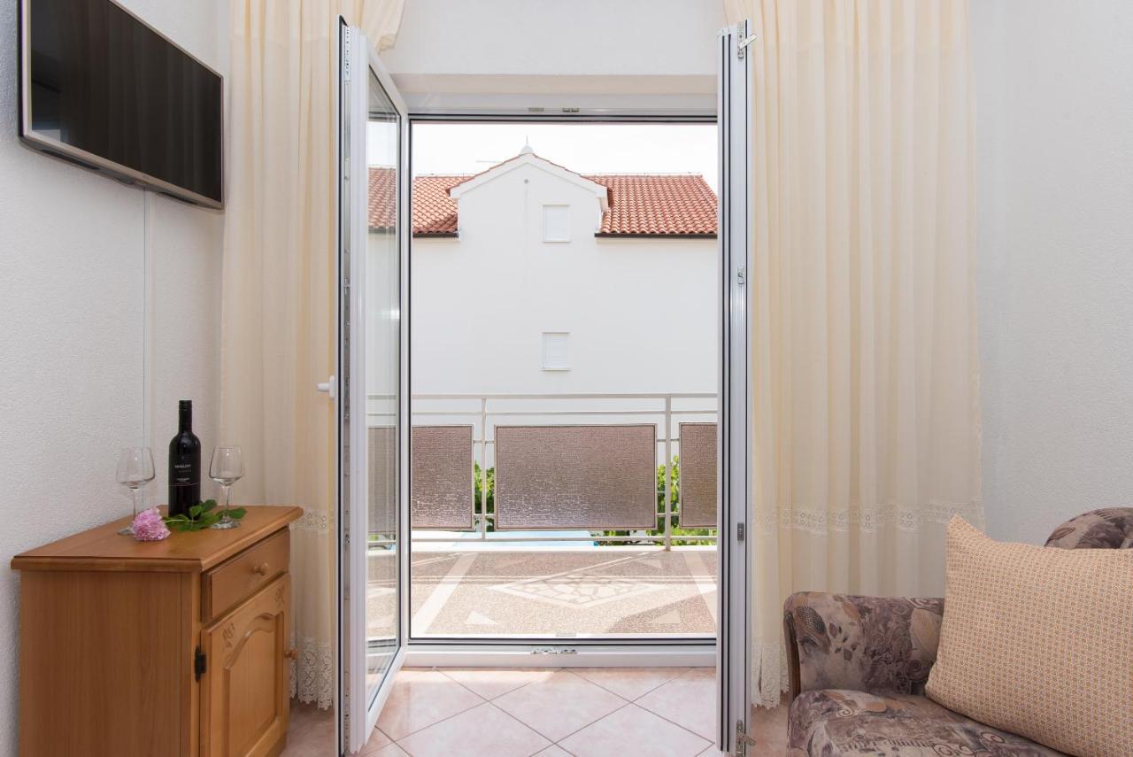 Topic Apartments Vodice Kültér fotó