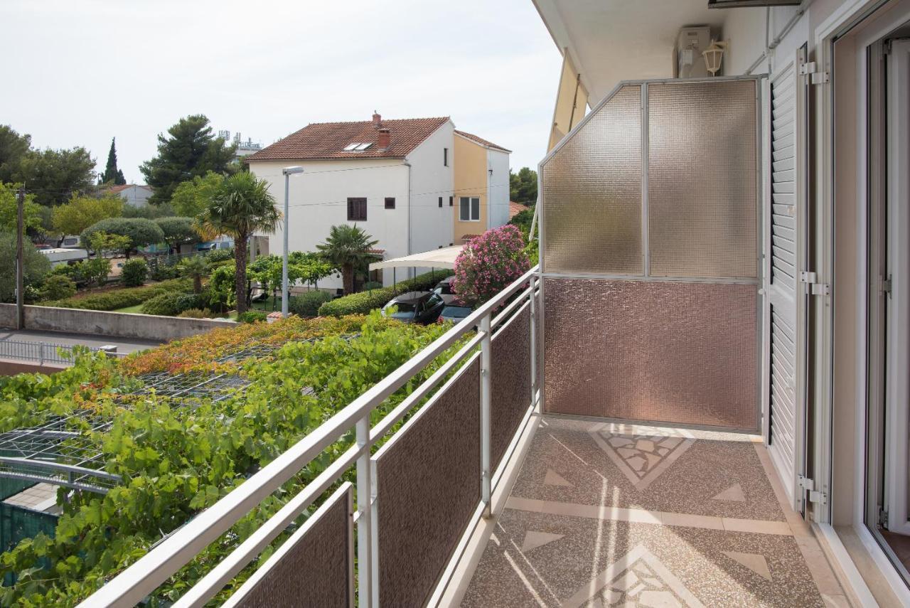 Topic Apartments Vodice Kültér fotó