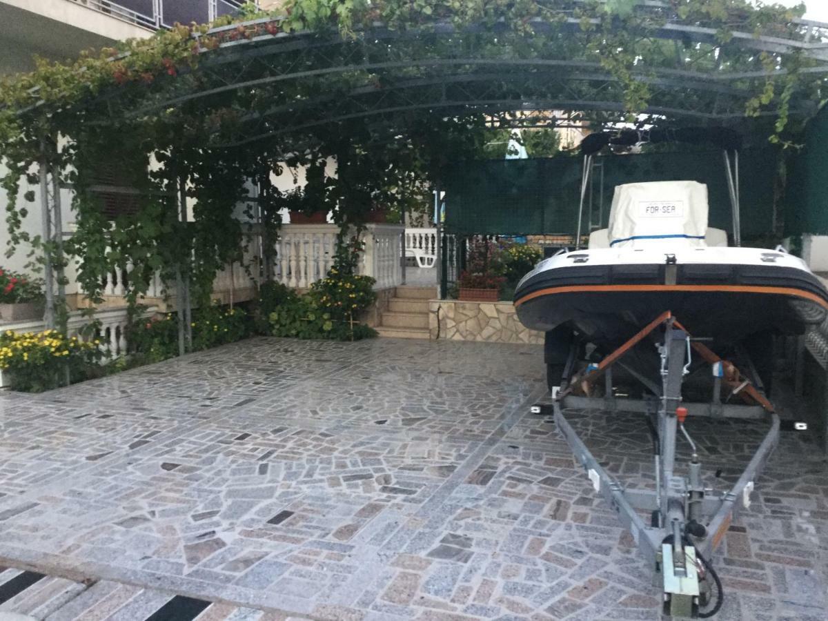 Topic Apartments Vodice Kültér fotó